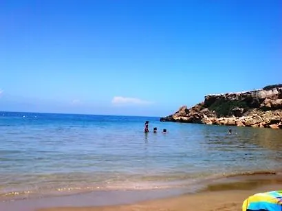 Nyaraló Amarilla *